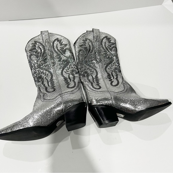 NEW Jeffrey Campbell Dagget Silver Metallic Western Boots Free People Size 7 - Picture 3 of 10